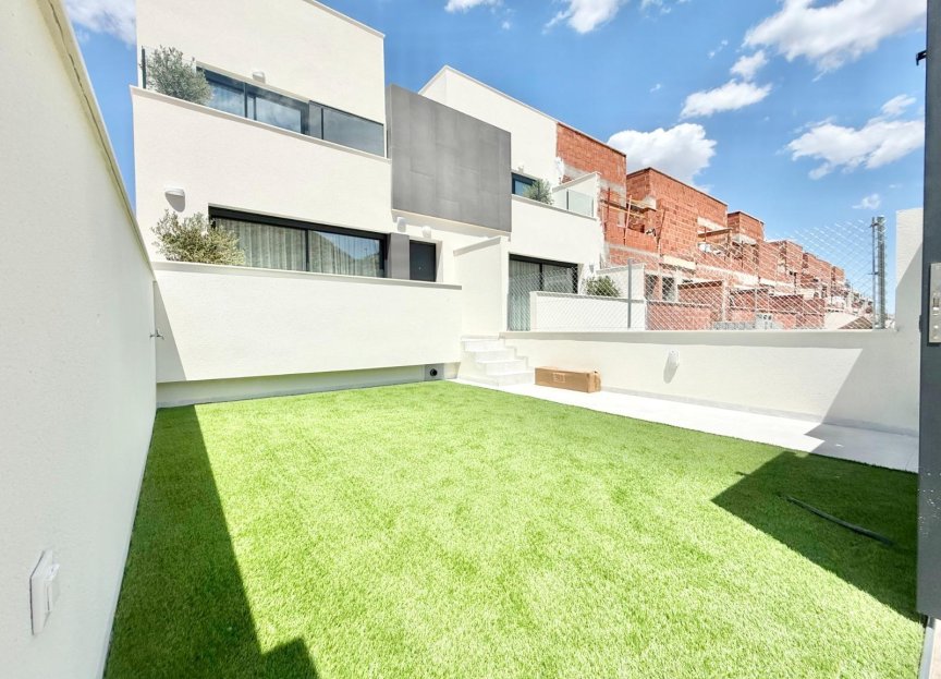 New Build - Town House - Cox - San Fernando