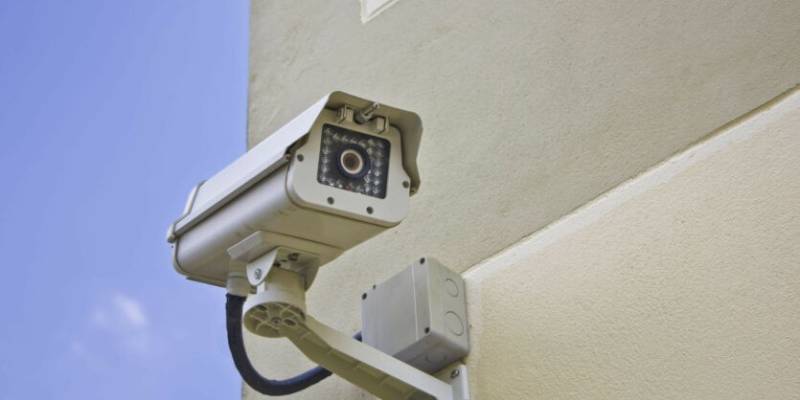 Czy mogę zainstalować monitoring domu w Hiszpanii?