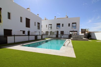 New Build - Villa - Pilar de la Horadada - parque Andromeda